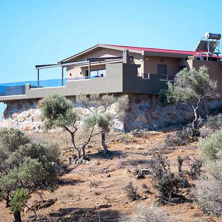 Vilă Secluded Luxury W Jacuzzi & Stunning Views *